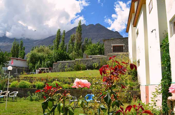 karakoram-lodge-khp-small