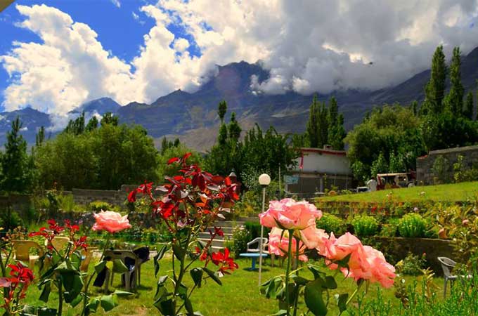 karakoram-lodgekhaplu-small